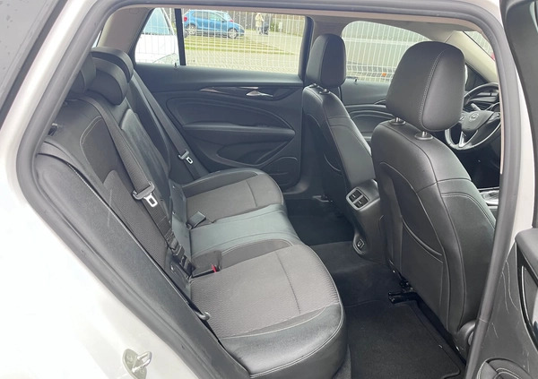Opel Insignia cena 51000 przebieg: 169778, rok produkcji 2018 z Kobyłka małe 191